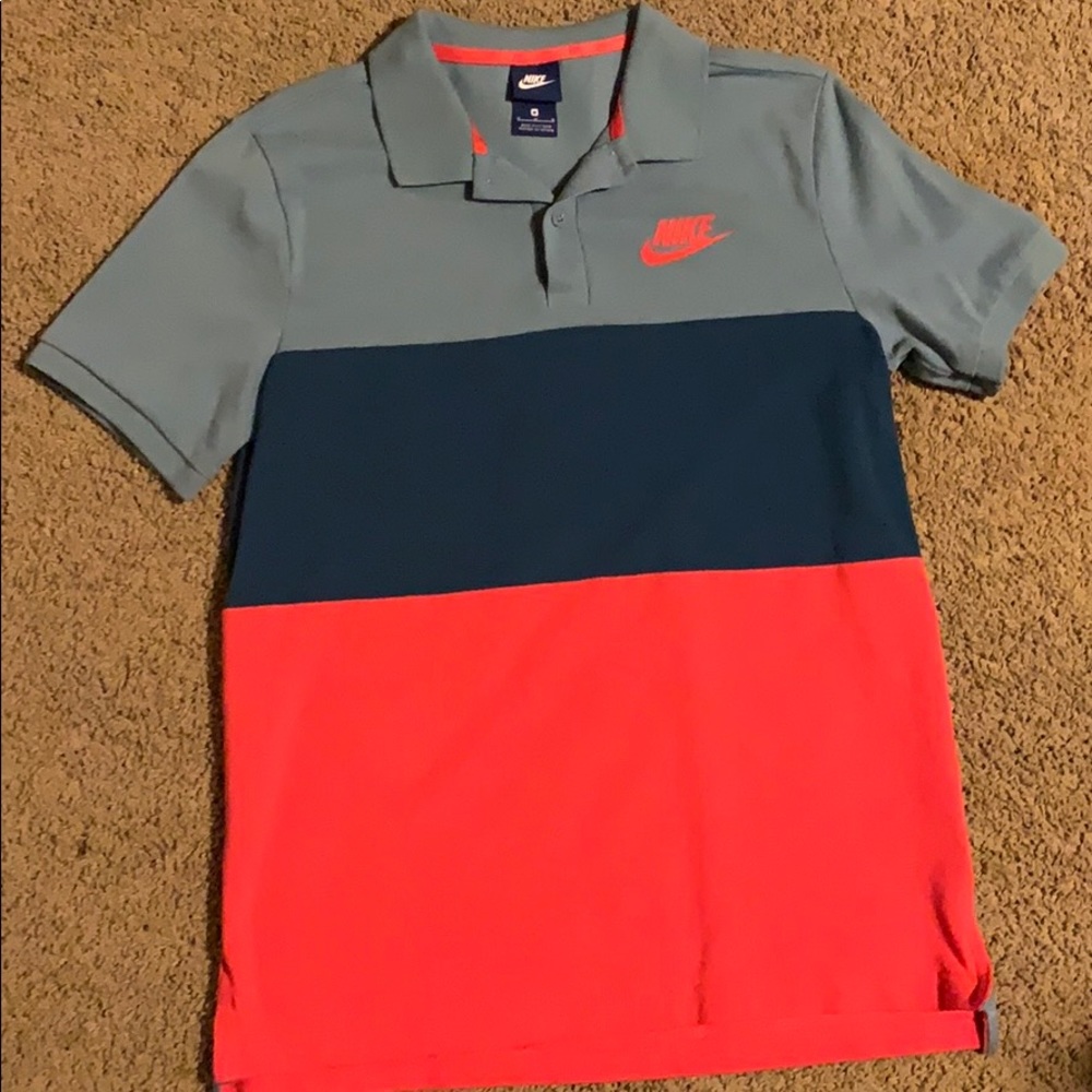 Nike Men’s Polo Shirt - Red and Blue Size M